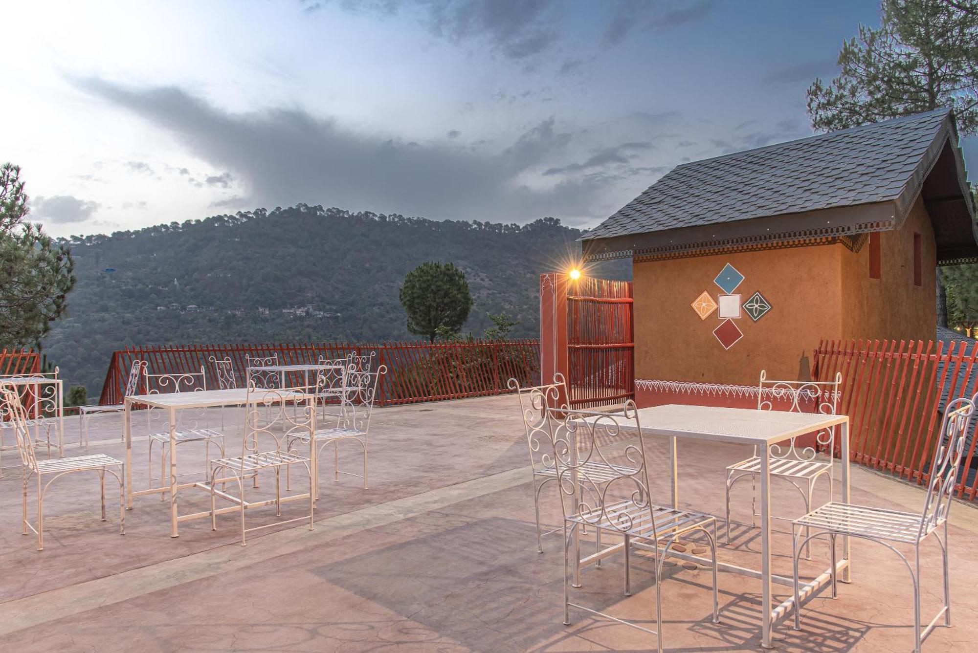 Hotel A Kasauli Ggaon By Echor Exterior foto