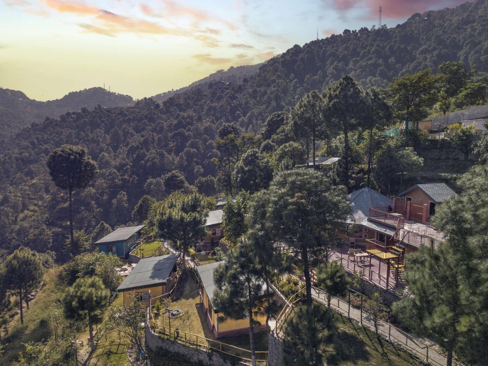 Hotel A Kasauli Ggaon By Echor Exterior foto