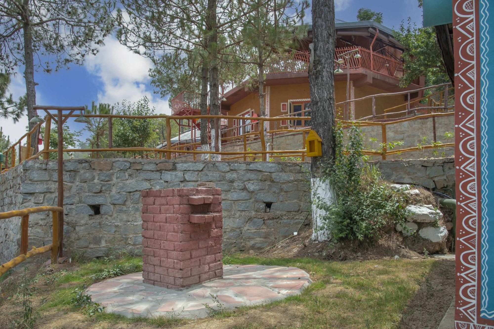 Hotel A Kasauli Ggaon By Echor Exterior foto