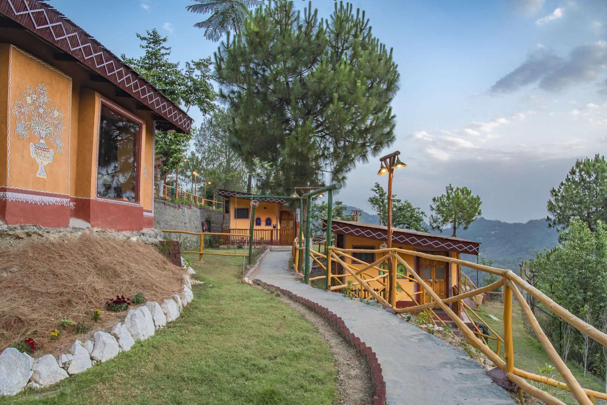 Hotel A Kasauli Ggaon By Echor Exterior foto